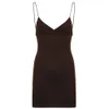 Printemps et été Style rétro robe marron femmes Sexy coupe basse col en V sangle hanche jupe