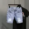 Heren Zomer Blauw Geperforeerde Denim Shorts Koreaanse Modemerk Rotte Zakken Slanke Rechte Wijde Pijpen Shorts Jeans 240226