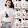 T-shirt das mulheres Mulheres Camisetas Flor 26 Bet Padrão Impressão Fe Tops Tee Verão Casual Base Branca Senhoras T-shirt Redondo Pescoço Mulheres Roupas L24312