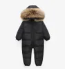 Russische Winter Infant Warme Weiße Ente Unten Strampler Kinder Outdoor Ski Sets neugeborenes Baby mädchen kleidung Fell Kapuze Overalls 30 21838944