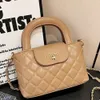 Winkel Handtas Promotie Herfst en Winter 2024 Nieuwe Xiaoxiangfeng Lingge Chain Damestas Koreaanse Mode Eén Schouder Crossbody Klein Vierkant