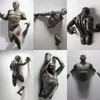 Oggetti decorativi Figurine 3D Attraverso la parete Figura Scultura Resina Galvanotecnica Imitazione Rame Astratto Soggiorno Decoratio242O