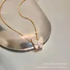 Collana a V Fanjia Collana a farfalla con diamanti pieni Beimu alta edizione bianca per donna Catena in osso con chiusura in oro rosa 18 carati Moda e semplicità