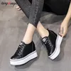 Rhinestones White Platform Sneakers Women Casual Shoes Wedge Platform Hidden Heels Bekväma damer Sneakers Women Shoes 240228