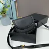 Cross Body Kaia Handväska textur Lätt lyxig sadelväska för kvinnor Crossbody ysil högkvalitet Trendy Small Group Light Luxury Womens Bag