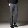Menowe spodnie Slim Business Office Elastyczna talia gruba czarna szara klasyczna Koreańska Koreańskie spodnie Mężczyzna Plus w rozmiarze 2738 40 42 240321