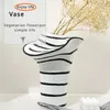 Минималистская скандинавская керамическая ваза дома мягкая украшение волны полосатой орнамент в стиле INS 240220