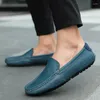 Mocassins en cuir Pu pour hommes, chaussures décontractées, à enfiler, de marque italienne, noirs, baskets de conduite, grande taille, 2024