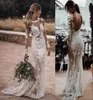 2021 Sexig Sheer Bohemian Sheath Wedding Dresses Juvel Neck Illusion Long Seces Lace Appliqued Crystal Pärlor Backless Beach Boho 4859059