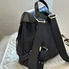 Designer de luxo feminino preto náilon couro brilhante pequeno livro mochila saco