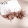 Boucles d'oreilles pendantes Badu faites à la main en tissu, cerceau de pétales de fleurs pour femmes, style Boho créatif, chaîne en cristal, pompon, bijoux cadeaux