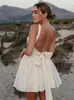 Casual Dresses Avrilyaan Weißer rückenfreier Bogen Sexy Kleid Frauen Rüschen Falten Elegante Club Nacht Party Sommer Bodycon Mini Vestidos