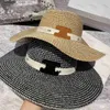 Breda Brim Hatts Bucket Fashion Designers Hat Luxury Märke Straw Hats Ladies Designer Caps Casquette C Sunhat Beach Baseball Cap Beanie Q240312