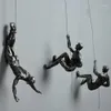 工業スタイルのクライミングマン樹脂鉄のワイヤーウォールハンギング装飾彫刻図クリエイティブレトロプレゼント彫像装飾1267c