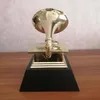 التماثيل الكائنات الزخرفية 2021 Grammy Trophy Music Hires Award Award تمثال نقش 11 مقياس حجم المعادن الحديثة الذهبية C317M