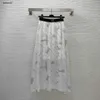 Kobietowe spódnice garnitury sukienki Designerskie Dwuczęściowe marka Graffiti drukowanie wysokiej talii długą dordskurt Zestaw damskiej sukienki mody Slim-Fit T-shirt 2pcs 11 marca