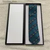 Krawatten 2023 Designer-Krawatten Herren-Krawatten Mode Herren-Krawatten Briefdruck Handgemacht Business Freizeit Krawatte % Seide Luxus-Top mit Originalverpackung 69856 L240313