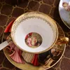 レトロヨーロッパのコーヒーカップセット磁器茶セット豪華なギフト骨骨セラミックカフェウェディングデコレーションドリンクウェア240304