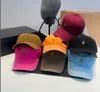 Luxury Sun Baseball Cap för män och kvinnor Designer Kvinnor Godis Färgglada Ball Hat Caps Casquette Unisex Solid Fitted Sun Caps Free Ship