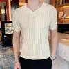 Mens T Shirtler 2024 Yaz Moda Kısa Kollu T-Shirts Erkek İçi Boş Çıkış V Yastık Tees Üstler Erkekler İnce Fit Nefes Alabası T-Shirt H81