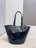 حقيبة مصممة نساء حقبة حقيبة شفافة PVC Beach Bag Black Net Barge Large Handbag Counter Counter Bag Women Wyg