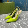 Femmes Signoria Slingback Pompes Luxurys Designer Qualité Serpentine Cowhide Bout Pointu Talon Haut Métal Or Argent Chaîne Robe Chaussures En Cuir Véritable 35-42