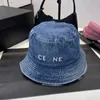 Designer Classic Denim Style Seau Chapeau Designers Chapeaux De Luxe Parasol Hommes Et Femmes Charme Élégant Tendance De La Mode Casual Quatre Saisons Cadeau Chapeau D'été Très Belle Catégorie