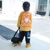 子供用服の製品ボーイズ長袖Tシャツ2023新しい子供用ボトムシャツハンサムトップスプリングと秋のスタイル