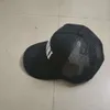 2024 Diseñador LEXURIE LETTRE BRODERIE Bend Wave Caps Hombre Hip Hop Visor Malla Hombre Femelle Cross Punk Béisbol SOMBREROS 998