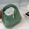 Haute valeur esthétique sacs à main à la mode et minimalistes sacs à main mignons et polyvalents en peluche femmes bandoulière amovible sacs à bandoulière à bandoulière unique