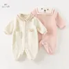 Dave Bella Baby Skompsuit Romper Born Creeper Autumn Winter Boys Girls Fashion Casual Cartoon DB4237362 240307