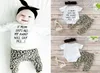 3 pçs conjunto bebê recém-nascido menino menina manga curta carta impressão algodão bodysuit topos leopardo calça calças bandana outfits roupas do bebê 7820158