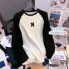 Moletom com capuz americano novo decote redondo mangas raglan bordadas com top solto para roupas femininas no outono e inverno 2023 estilo Utumn Nd estilo utumn nd