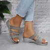 Chaussures de robe Sandales d'été pour femmes Sandales à talons hauts Tongs Wedge Designer Pantoufles à bout ouvert Sandalias De Plataforma Para Mujer