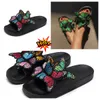 2024 Designer Sandal Clogs Slide Men Women Flip Flip Flop Bluśniacz Slider Furt na zewnątrz moda Summer Slipper Shoe Gai 36-45