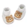 Botas nascidos bebê meninos meninas urso quente aconchegante sola antiderrapante para criança berço meias de inverno sapatos de desenhos animados