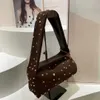 Influenceur Instagram avec diamant incrusté de couleur daim givré sac à bandoulière unique sous les bras, nouveau sac pour femme automne/hiver 240315