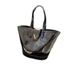 24ss Women Shoulde Bags Diagonal Crossbody patent Leather Bag For Ladies Luxury Designer Handbag Card Holder Outdoor Travel Wallet Messenger 28CM