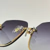 Vierkante metalen ontwerper zonnebrillen voor dames elegante en luxueuze half frame gradiënt gafas de sol met letter studs tempel met logo patroon paneelpoten vakantie