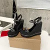 Parlak lamine kama sandaletleri 110mm kadınlar lüks tasarımcı topuklar sandal platformu yaz plaj ayakkabıları parti dükkânı akşam ayakkabıları metal toka patent deri açık ayak parmağı
