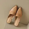 Casual Schoenen Vrouwen Echte Brogue Koe Lederen Slippers Puntschoen Slip Op Vintage Dames Handgemaakt