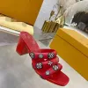 Zapatos de mujer de lujo de alta calidad zapatillas para mujeres del color y detalle de Spring Diamond SZIE35-42