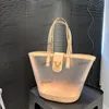 Frosted Beach Bag Designer Woman Bag na ramię 28cm Solidny złoty sprzęt metalowe klamry luksusowe torby koszulki podróżne torba na lotnisko torba na lotnisku słodkie torby księżniczki