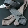 Krawatten Hochwertige britische Art gestreifte graue blaue feste Wolle 7 cm Krawatte für Mann Hochzeit Business Casual Krawatte Zubehör L240313