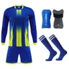 Crianças conjuntos de camisas de futebol dos homens roupas de futebol terno crianças uniformes de treino jérsei kits livre caneleiras almofadas meias 240305