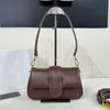 Designer bolsa de ombro couro genuíno moda letras botão magnético dourado alça removível múltiplas cores bolsa axilar