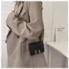 여성 가방과 핸드백 2024 여성을위한 새로운 디자이너 핸드백 어깨 가방 패션 토트 가방 가죽 카메라 지갑