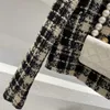 Женские куртки дизайнерские, ранняя осень 2023, новинка Nanyou Gaoding Guc, маленькое ароматное ветровое контрастное клетчатое повседневное универсальное толстое твидовое короткое пальто FCWI