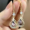 أقراط Dangle 2024 Trend Trend الأنيقة الراقية الفاخرة الفائقة الفلاش شرابة الكريستال مرصع بالزركون السيدات الحساسة