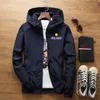 Jaquetas masculinas Outono Homens Jaqueta À Prova de Vento Casual Com Capuz Bomber Ricard Windbreaker Casacos Ao Ar Livre Caminhadas Outerwear Roupas